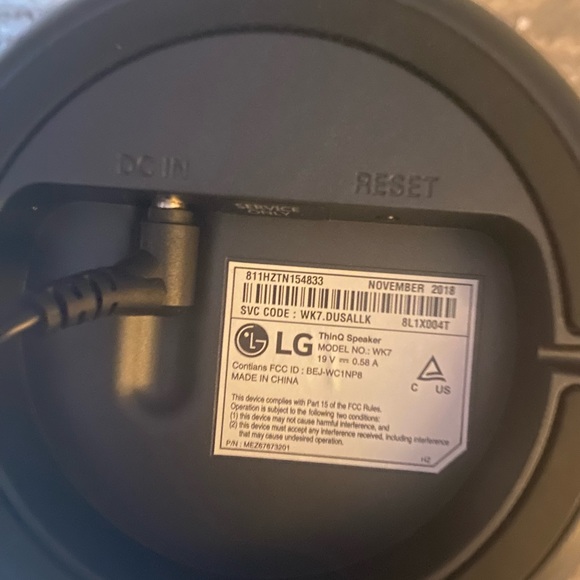 Bluetooth speaker high-quality perfect condition - Picture 3 of 4